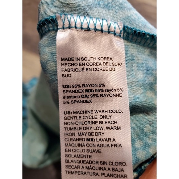 Chico's Athletic Performance Top Snakeskin Print Sz 3/XL - Picture 5 of 5